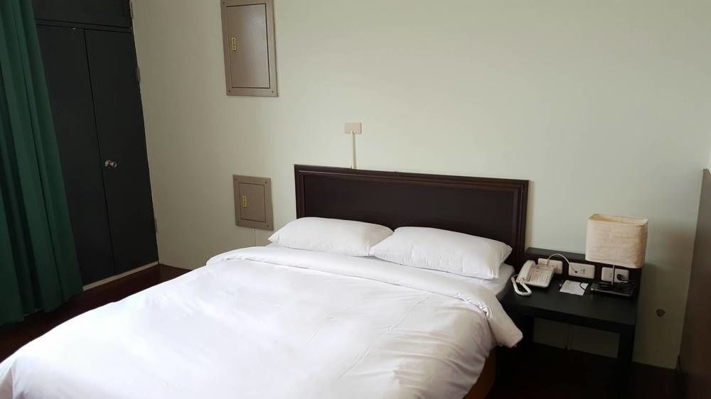 Chichi Hotel Nantou Exterior photo